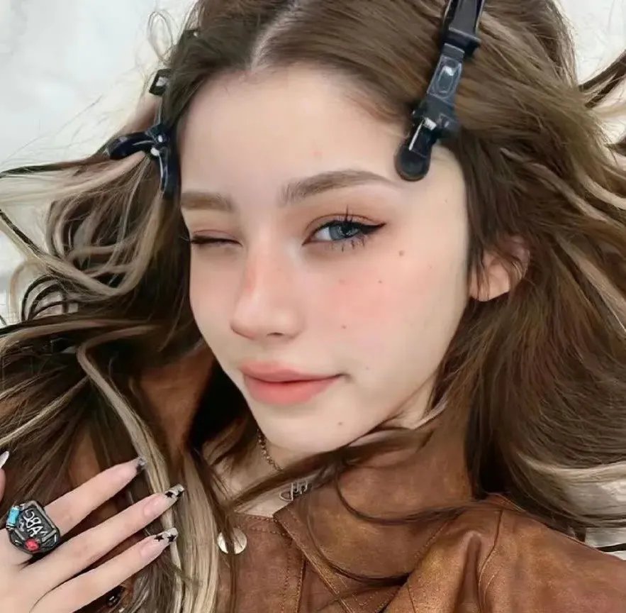 黑洞启示录